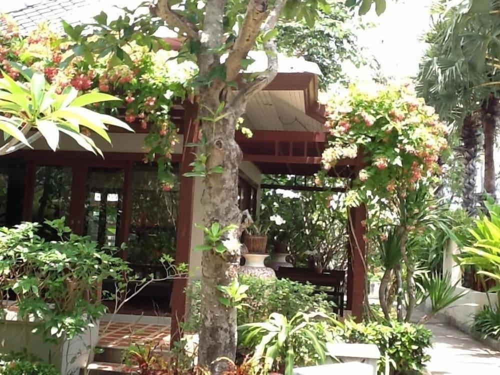 Bhumlapa Garden Resort Bophut Exterior photo